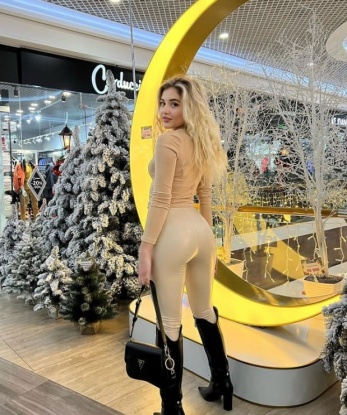 Каринулька, 21 год